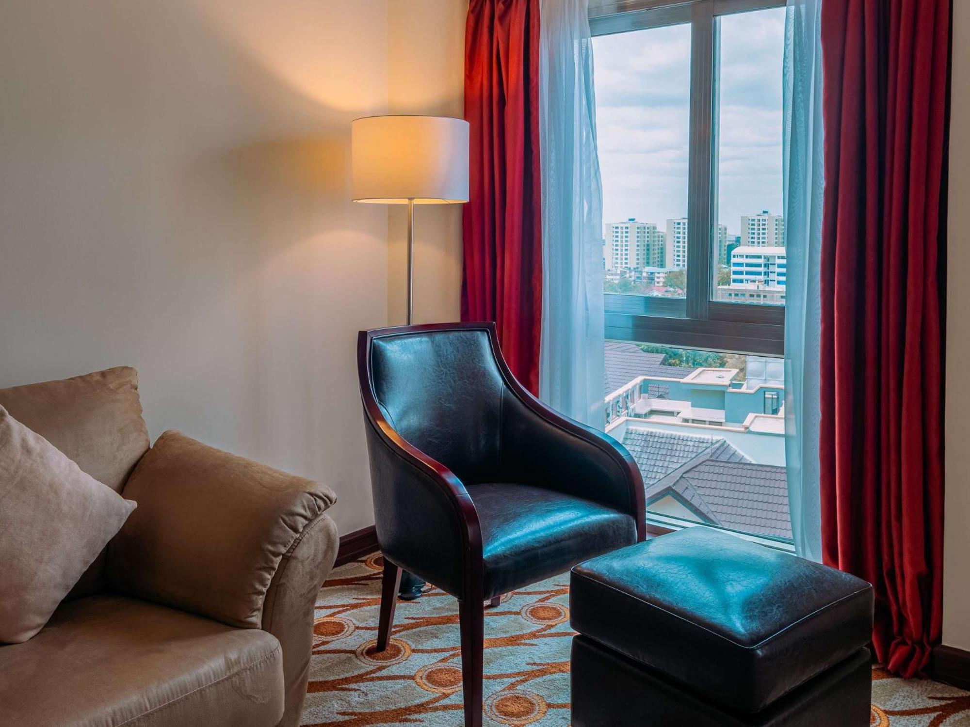 เมอเวนปิค โฮเต็ล แอนด์ เรสซิเดนซ์ ไนโรบี Hotel ภายนอก รูปภาพ