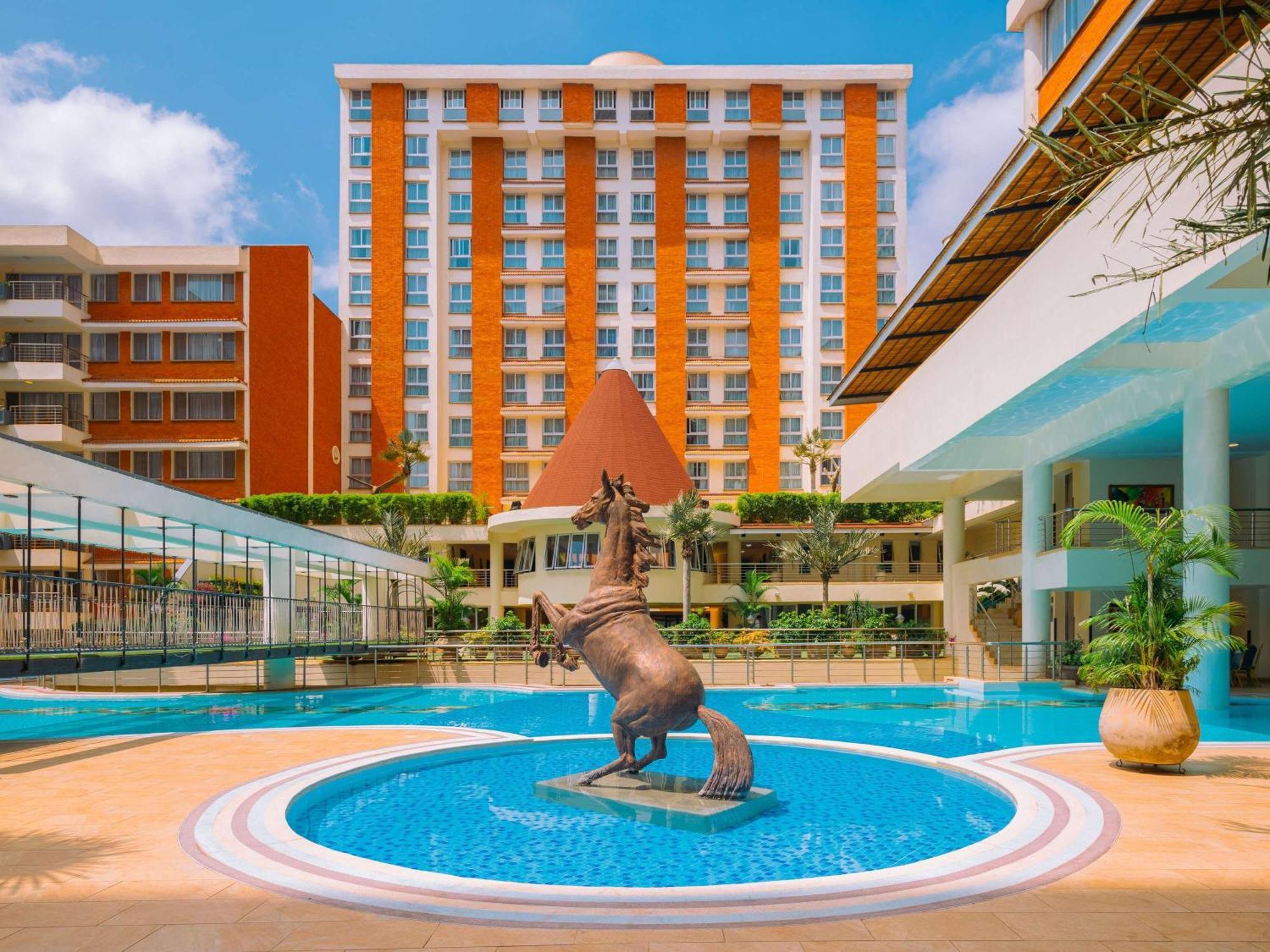 เมอเวนปิค โฮเต็ล แอนด์ เรสซิเดนซ์ ไนโรบี Hotel ภายนอก รูปภาพ