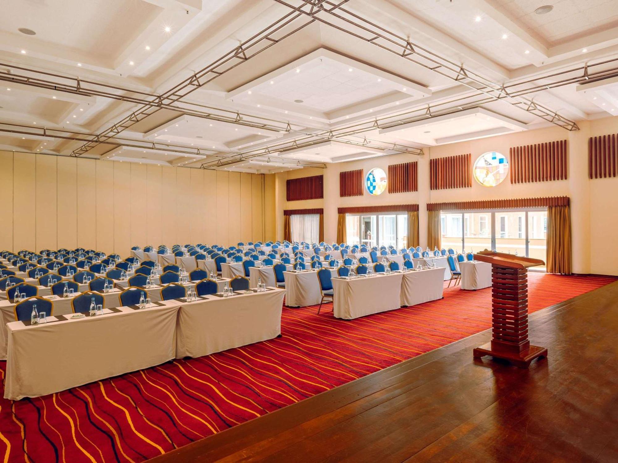 เมอเวนปิค โฮเต็ล แอนด์ เรสซิเดนซ์ ไนโรบี Hotel ภายนอก รูปภาพ